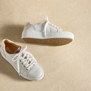 BORN Women's Mira Sneakers White Leather